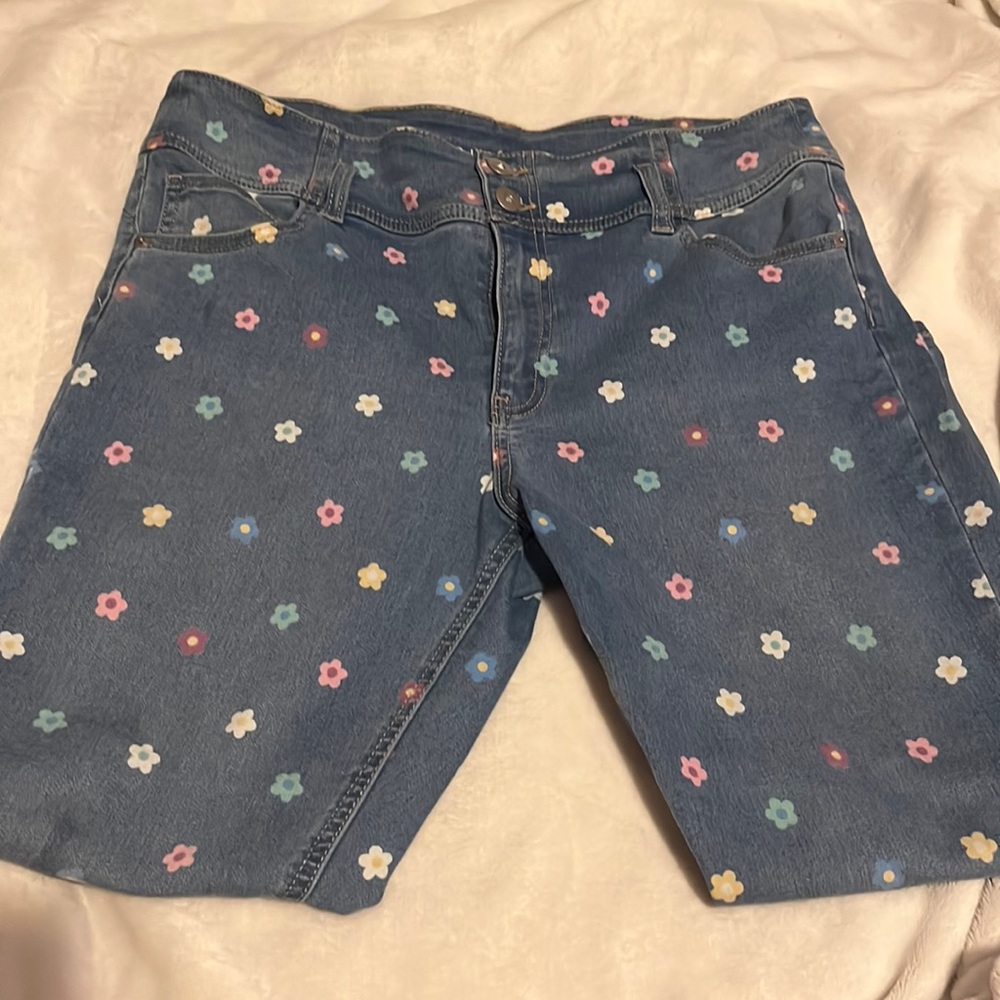 Jean pants flowers patterned